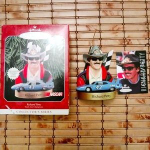 Hallmark Keepsake Ornament - NASCAR Champion Richard Petty